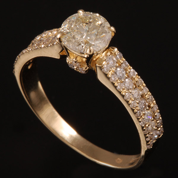 טבעת אירוסין יהלומים בגדלים