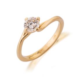 טבעת אירוסין זהב אסימטרי עדין
