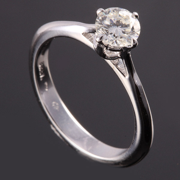 טבעת אירוסין יהלום עגול זהב לבן