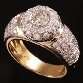 טבעת אירוסין מזהב עם יהלום עגול