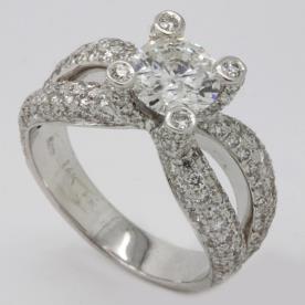 טבעת אירוסין לולאות יהלומים