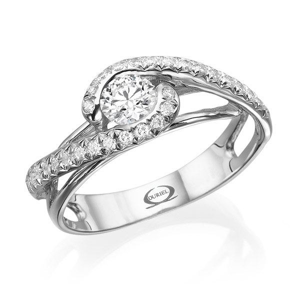 טבעת אירוסין יהלומים חובקים