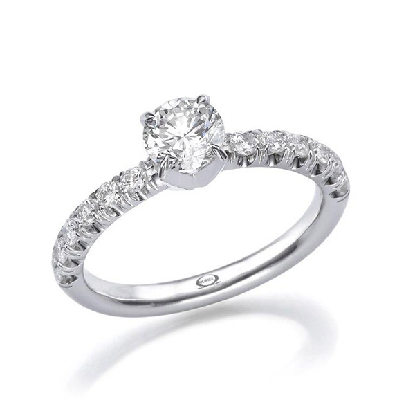 טבעת אירוסין דקה עם יהלומים