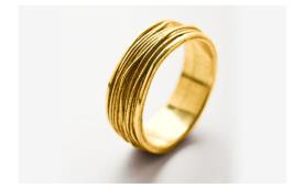 טבעת נישואין ייחודית רומנטית