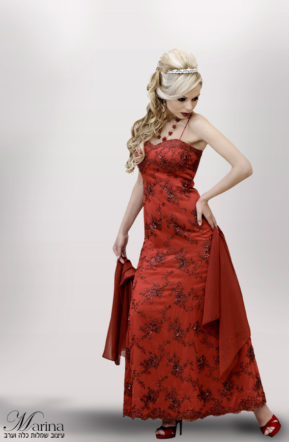שמלת ערב מקסי אדומה