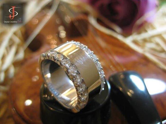 טבעת זהב משובצת יהלומים 5