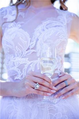 טבעת אירוסין: תכשיט לאישה, תכשיט עם יהלומים, תכשיט מזהב צהוב - סמדר תכשיטים