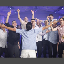 החברים החברים
