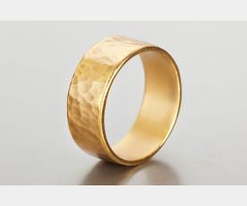 טבעת נישואין רקועה לחתן