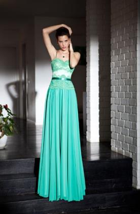 שמלת ערב בצבע טורקיז בשילוב תחרה ושיפון