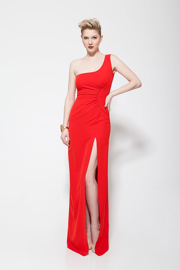 שמלת ערב אדומה עם שסע