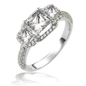 טבעת אירוסין יהלומים מרובעים
