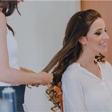 מעצבת שיער ומאפרת עד אלייך עיצוב שיער ואיפור עד אלייך