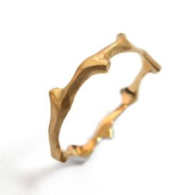 טבעת זהב עדינה ייחודית 