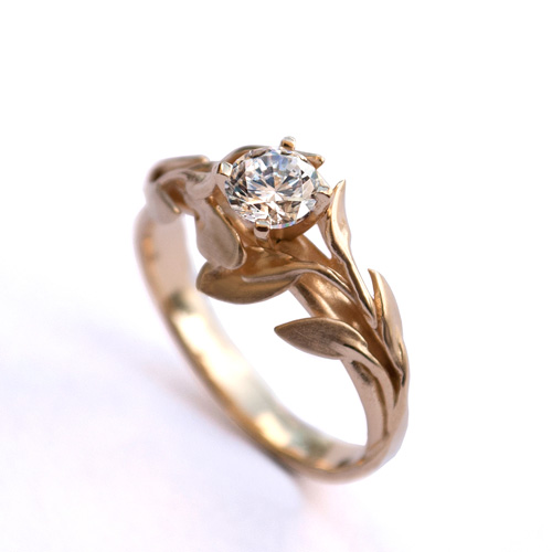 טבעת אירוסין זהב עלים 