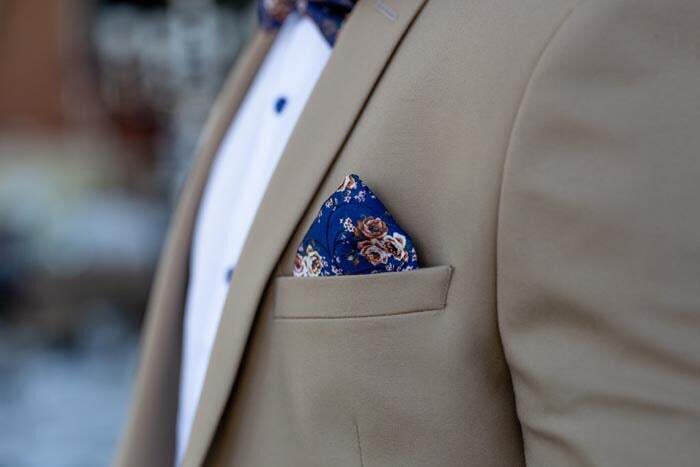 חליפת חתן: חליפה בצבע חום - ESPANOL אספניול אופנה וחתנים