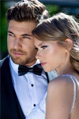 חליפת חתן: חליפה בצבע כחול - ESPANOL אספניול אופנה וחתנים