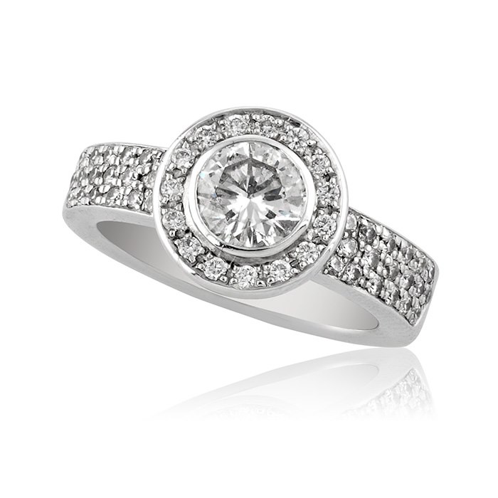 טבעת בעיצוב מיוחד עם יהלומים 